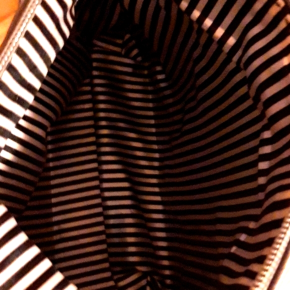 Two Grey handbags.     Smoke free home - Picture 4 of 5